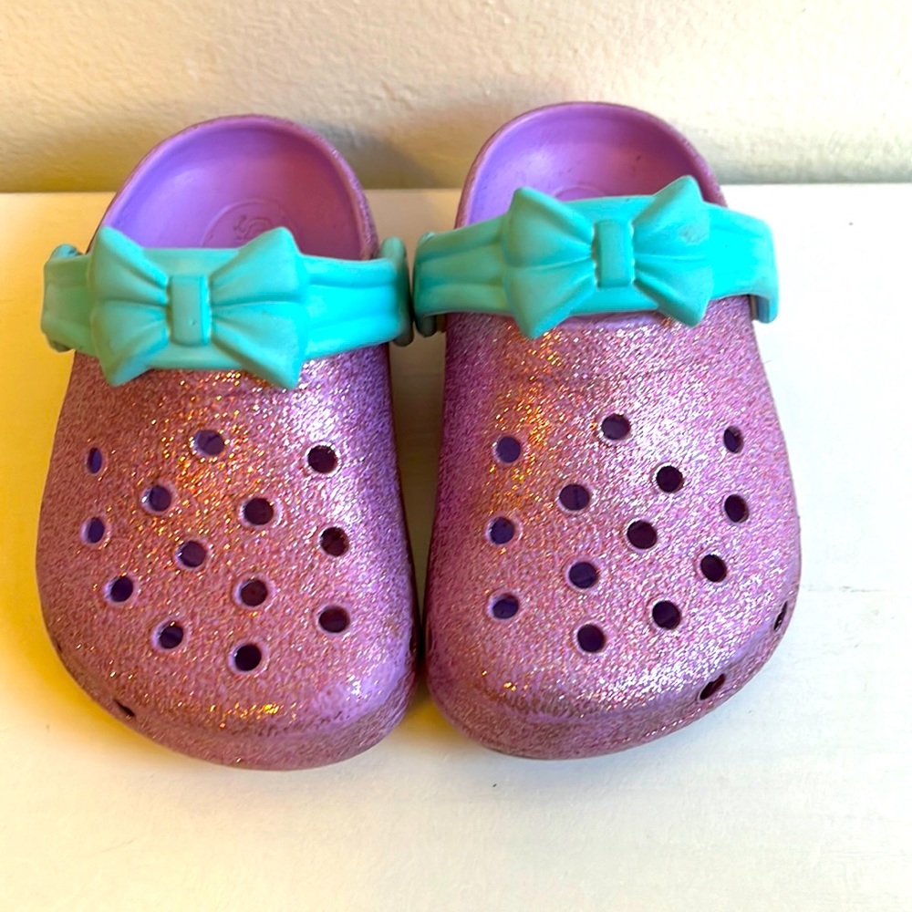 Sketchers foams toddler size 4